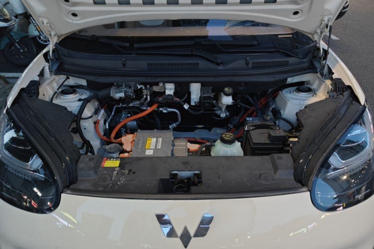 Used Wuling Bingo 2025 333 km Lingxi Connected Version Engine Bay