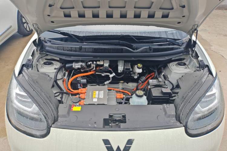 Used Wuling Bingo 2025 333 km Enjoyment Version Engine Bay