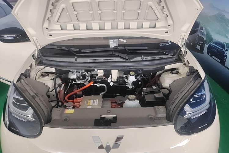 Used Wuling Bingo 2025 333 km Enjoyment Version Engine Bay