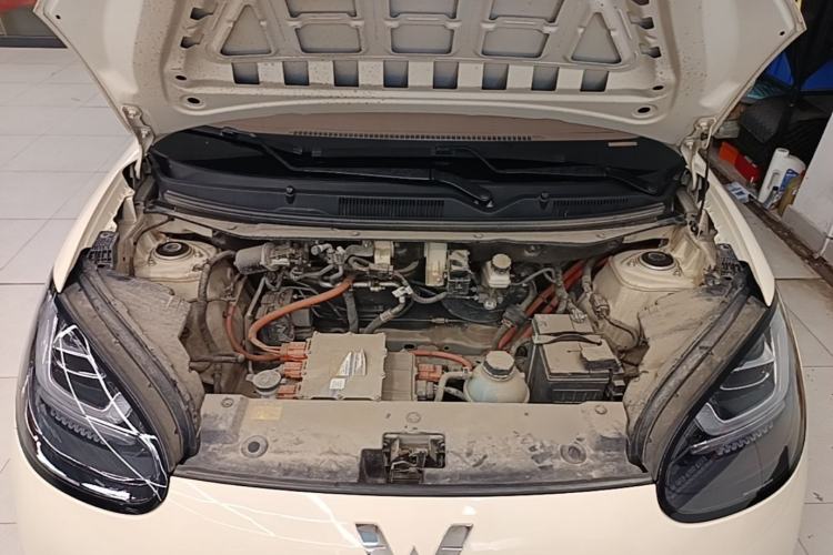 Used Wuling Bingo 2025 333 km Lingxi Connected Version Engine Bay