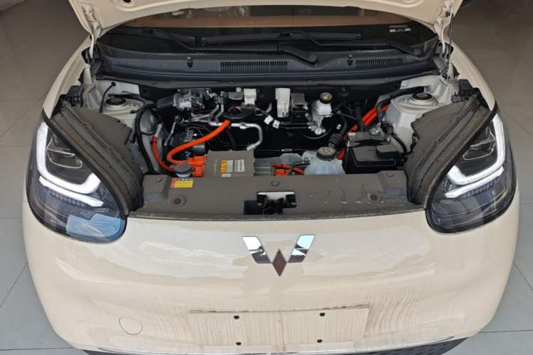 Used Wuling Bingo 2025 333 km Enjoyment Version Engine Bay