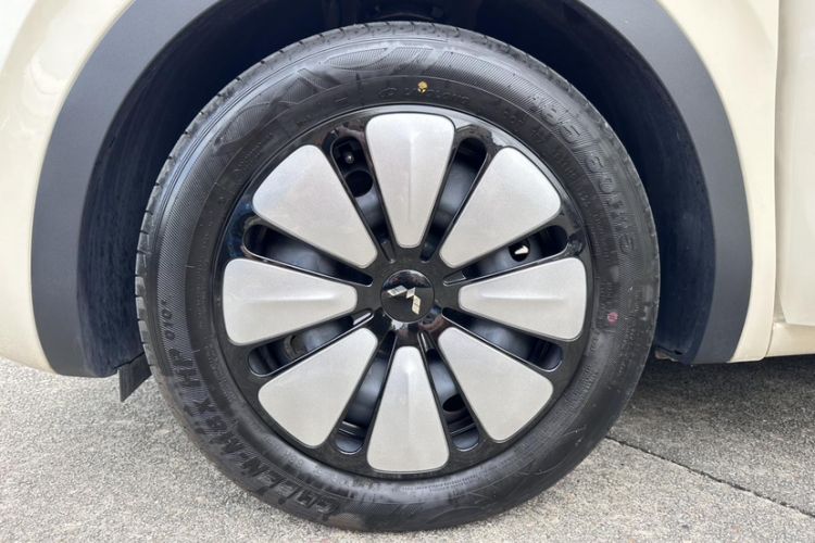 Used Wuling Bingo 2025 333 km Lingxi Connected Version Exterior 2