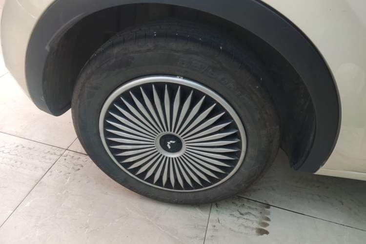 Used Wuling Bingo 2025 333 km Lingxi Connected Version Exterior 3