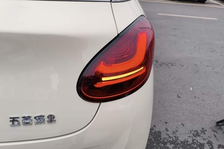 Used Wuling Bingo 2025 333 km Lingxi Connected Version Exterior 3