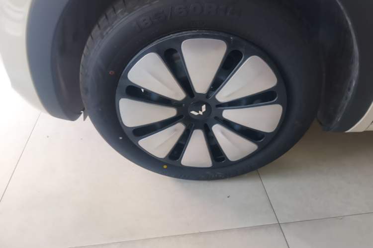 Used Wuling Bingo 2025 333 km Lingxi Connected Version Exterior 4