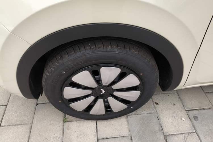 Used Wuling Bingo 2025 333 km Enjoyment Version Exterior 4