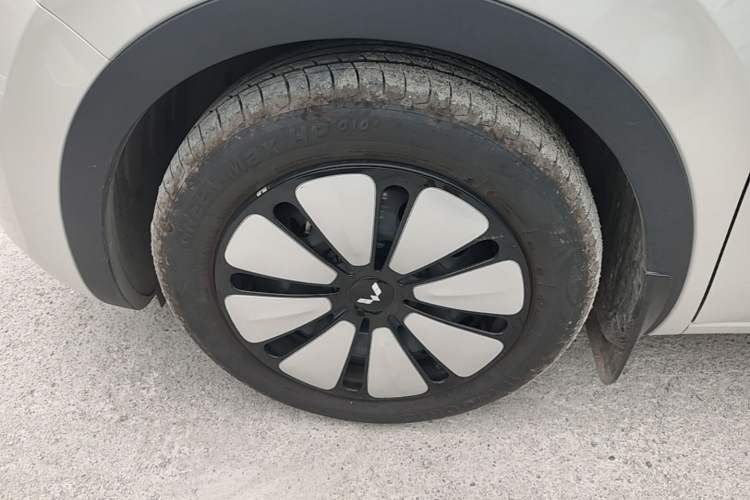 Used Wuling Bingo 2025 333 km Lingxi Connected Version Exterior 4