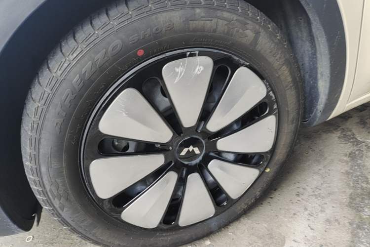 Used Wuling Bingo 2025 410 km Lingxi Deluxe Edition Exterior 4
