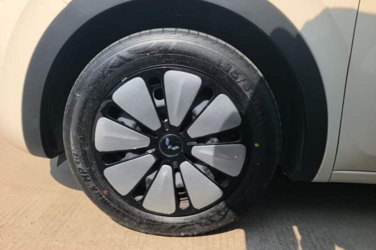 Used Wuling Bingo 2025 333 km Enjoyment Version Exterior 4