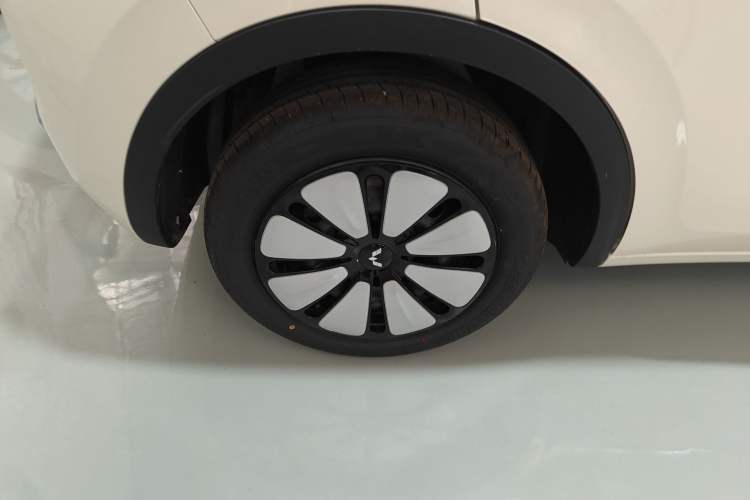 Used Wuling Bingo 2025 333 km Lingxi Connected Version Exterior 5