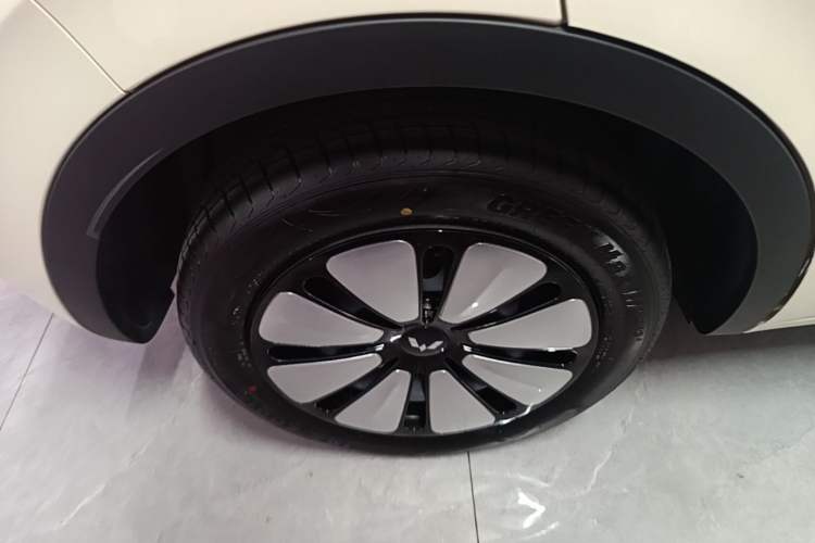 Used Wuling Bingo 2025 333 km Lingxi Connected Version Exterior 5