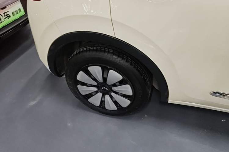 Used Wuling Bingo 2025 333 km Lingxi Deluxe Edition Exterior 5