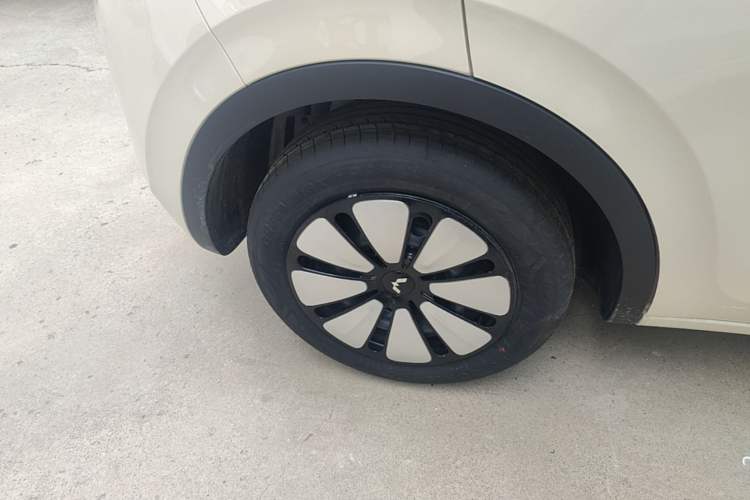 Used Wuling Bingo 2025 333 km Enjoyment Version Exterior 5