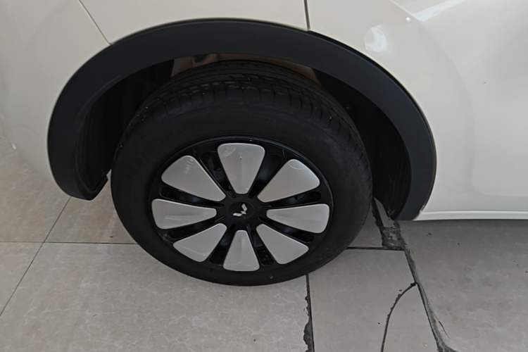 Used Wuling Bingo 2025 410 km Lingxi Deluxe Edition Exterior 5