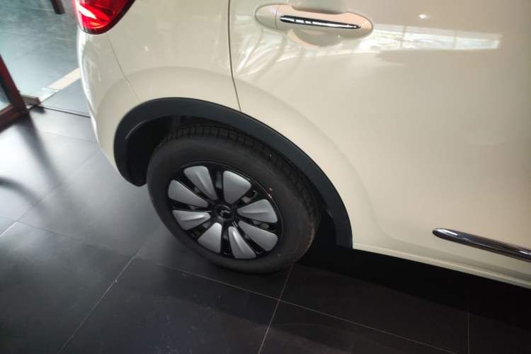 Used Wuling Bingo 2025 410 km Lingxi Deluxe Edition Exterior 5