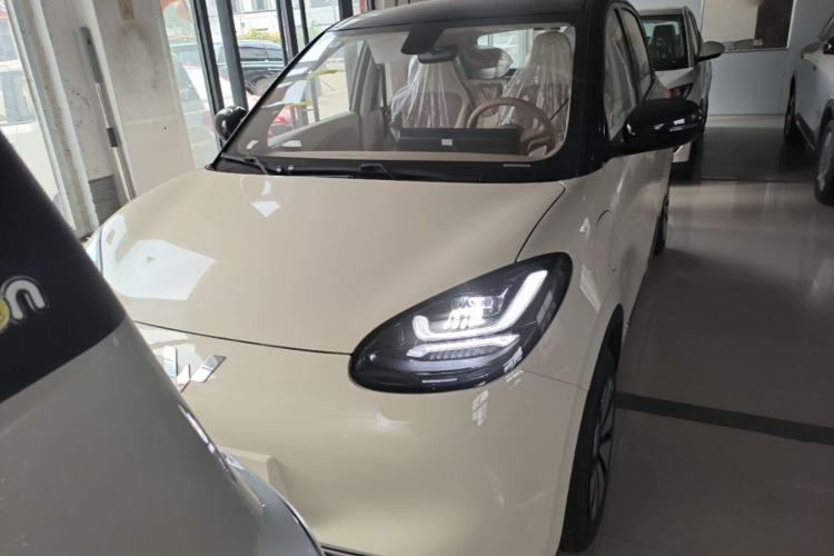 Used Wuling Bingo 2025 333 km Lingxi Connected Version Front