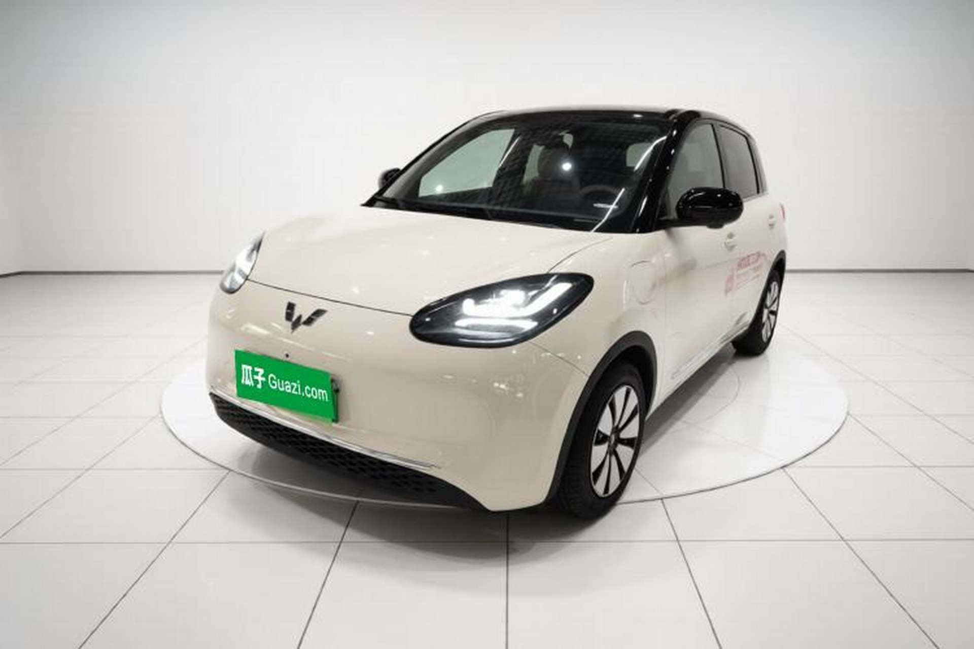 Used Wuling Bingo 2025 410 km Lingxi Deluxe Edition Front Left 45 Deg