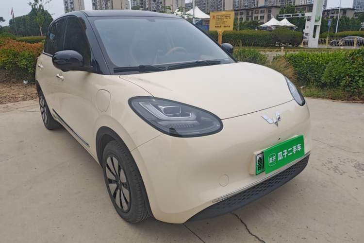 Used Wuling Bingo 2025 333 km Lingxi Deluxe Edition Front Right 45 Deg