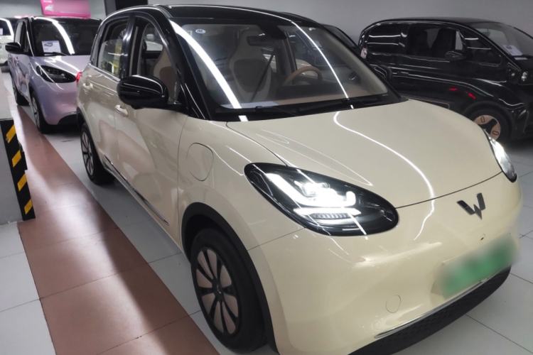 Used Wuling Bingo 2025 410 km Lingxi Deluxe Edition Front Right 45 Deg