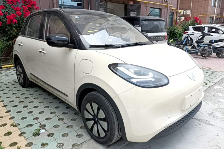Used Wuling Bingo 2025 333 km Lingxi Connected Version Front Right 45 Deg