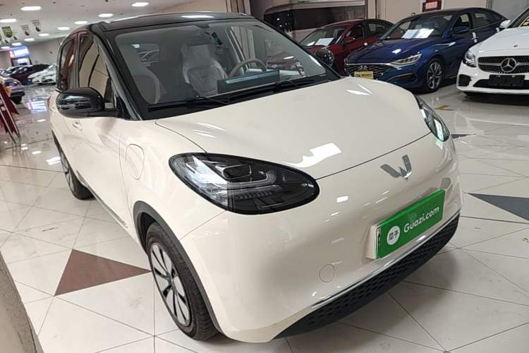 Used Wuling Bingo 2025 333 km Enjoyment Version Front Right 45 Deg