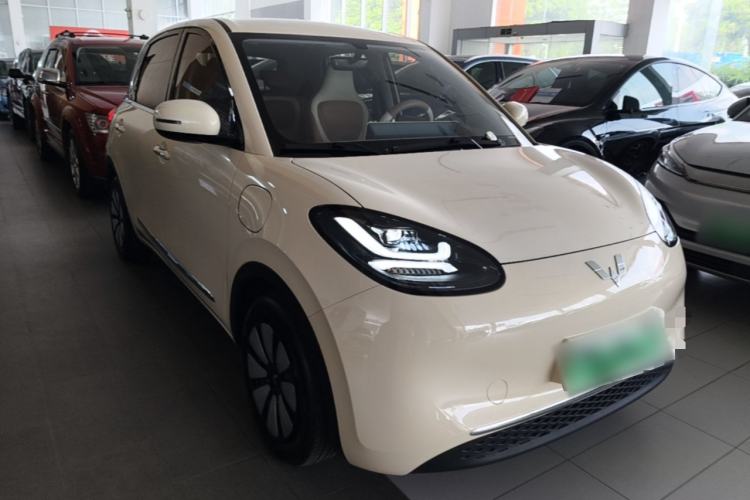 Used Wuling Bingo 2025 333 km Lingxi Connected Version Front Right 45 Deg