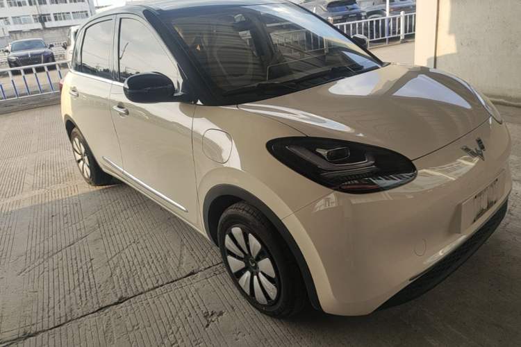 Used Wuling Bingo 2025 333 km Lingxi Connected Version Front Right 45 Deg