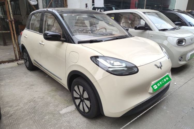 Used Wuling Bingo 2025 333 km Lingxi Connected Version Front Right 45 Deg