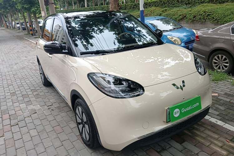 Used Wuling Bingo 2025 333 km Lingxi Deluxe Edition Front Right 45 Deg