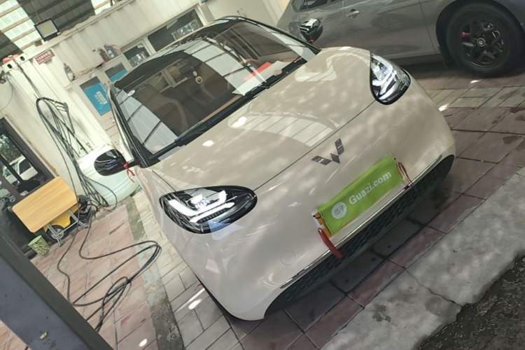 Used Wuling Bingo 2025 333 km Lingxi Connected Version Front Right 45 Deg