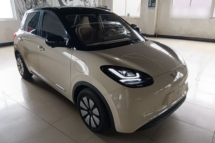 Used Wuling Bingo 2025 333 km Lingxi Deluxe Edition Front Right 45 Deg