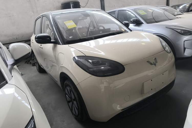 Used Wuling Bingo 2025 333 km Enjoyment Version Front Right 45 Deg
