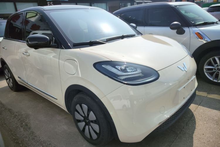 Used Wuling Bingo 2025 333 km Lingxi Connected Version Front Right 45 Deg