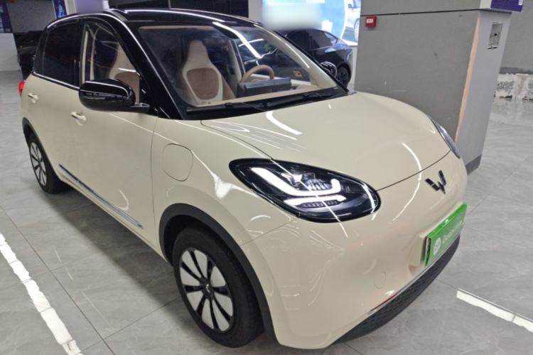 Used Wuling Bingo 2025 333 km Lingxi Connected Version Front Right 45 Deg