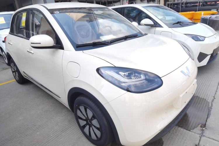 Used Wuling Bingo 2025 333 km Lingxi Connected Version Front Right 45 Deg