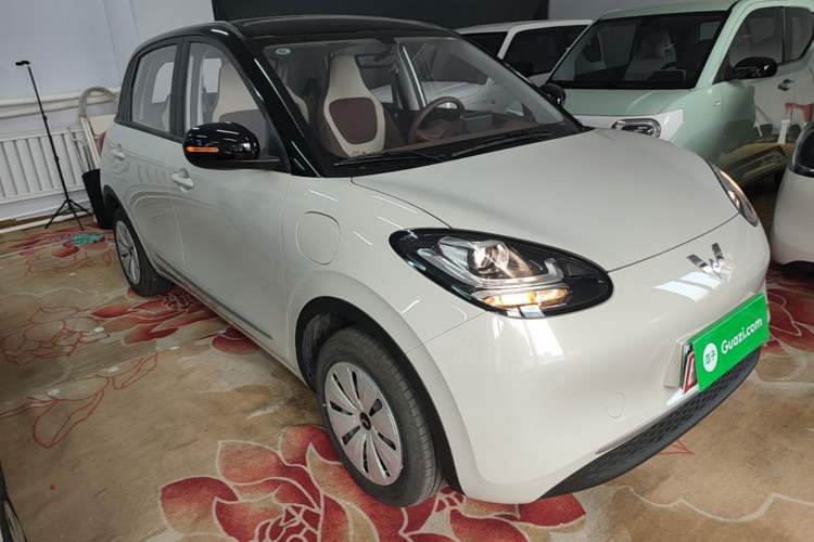 Used Wuling Bingo 2025 203km Light Edition Front Right 45 Deg