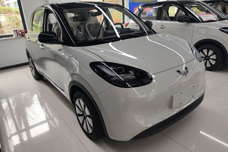 Used Wuling Bingo 2025 333 km Enjoyment Version Front Right 45 Deg