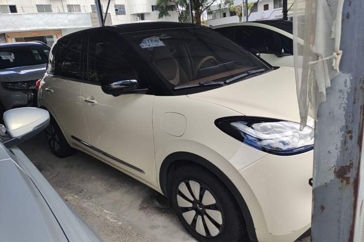 Used Wuling Bingo 2025 410 km Lingxi Deluxe Edition Front Right 45 Deg