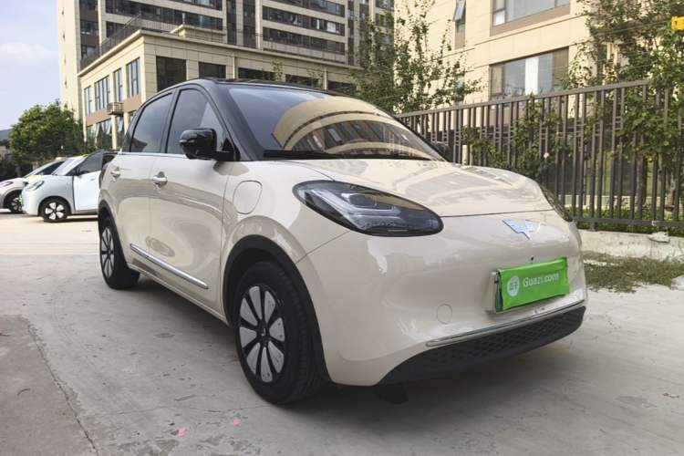 Used Wuling Bingo 2025 333 km Lingxi Deluxe Edition Front Right 45 Deg