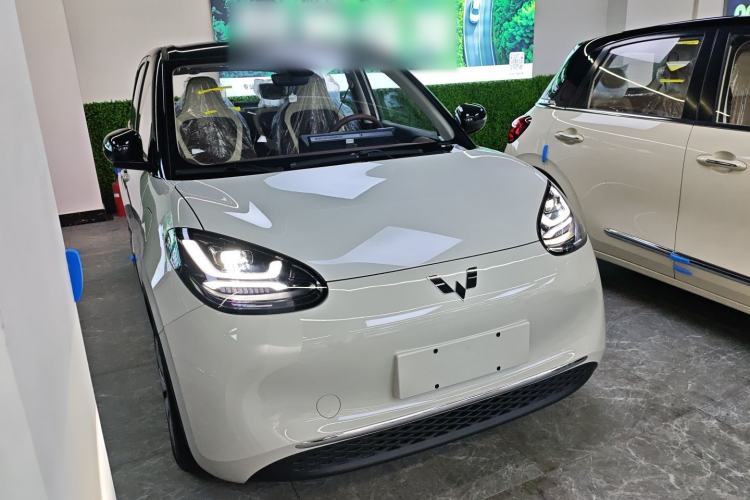 Used Wuling Bingo 2025 333 km Enjoyment Version Front Right 45 Deg