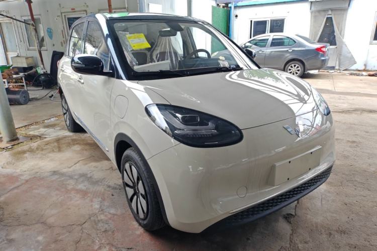 Used Wuling Bingo 2025 333 km Enjoyment Version Front Right 45 Deg