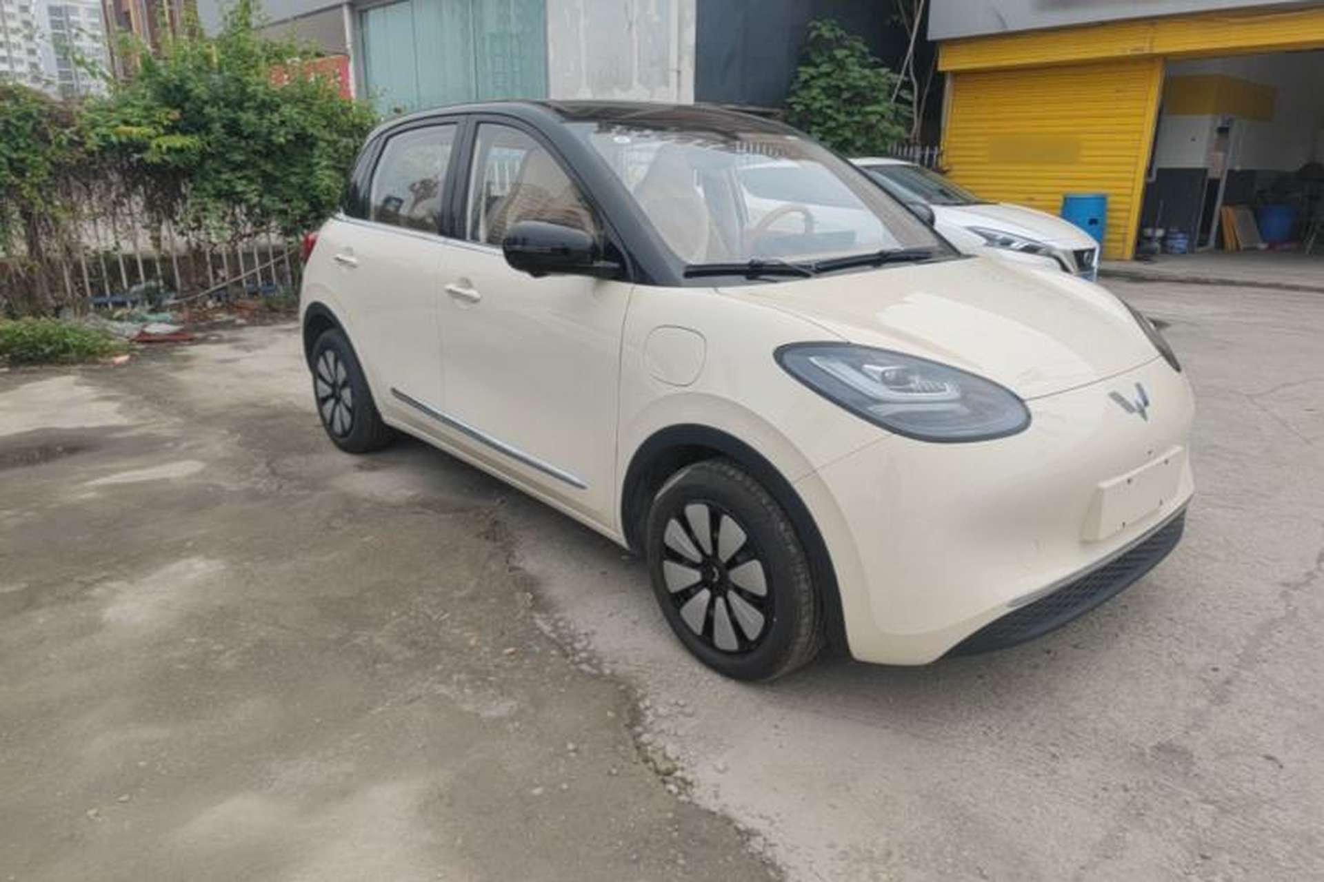 Used Wuling Bingo 2025 333 km Lingxi Deluxe Edition Front Right 45 Deg