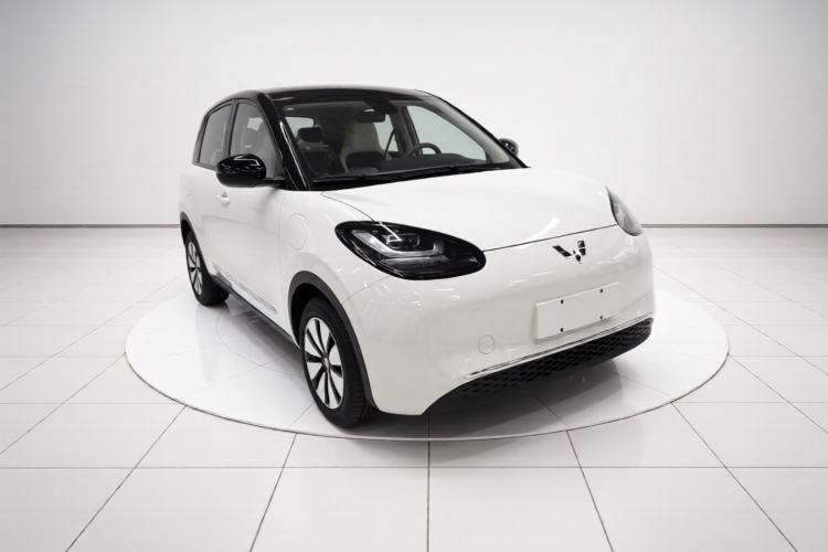 Used Wuling Bingo 2025 333 km Enjoyment Version Front Right 45 Deg