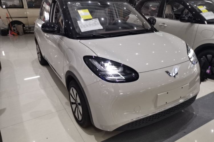 Used Wuling Bingo 2025 333 km Enjoyment Version Front Right 45 Deg