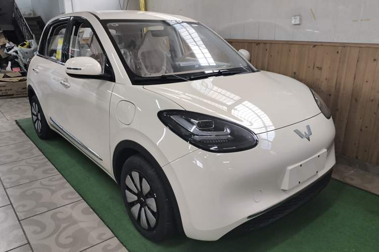 Used Wuling Bingo 2025 333 km Enjoyment Version Front Right 45 Deg