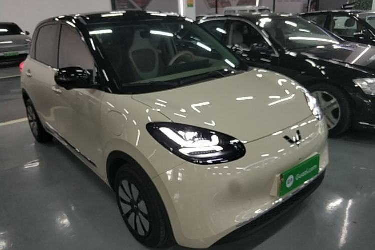Used Wuling Bingo 2025 410 km Lingxi Deluxe Edition Front Right 45 Deg