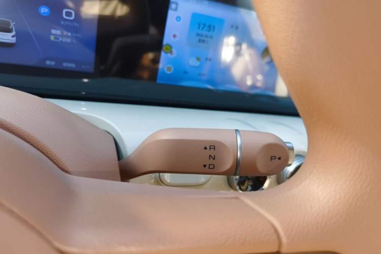 Used Wuling Bingo 2025 333 km Enjoyment Version Gear Lever