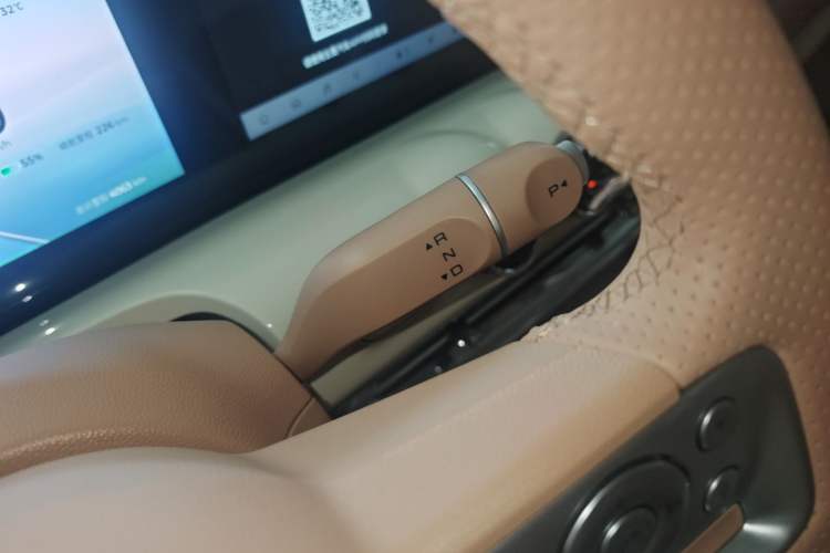 Used Wuling Bingo 2025 410 km Lingxi Deluxe Edition Gear Lever