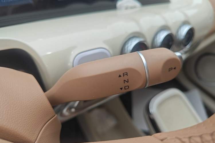 Used Wuling Bingo 2025 333 km Lingxi Deluxe Edition Gear Lever