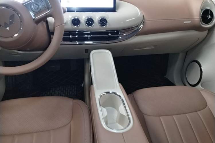 Used Wuling Bingo 2025 333 km Lingxi Deluxe Edition Gear Lever